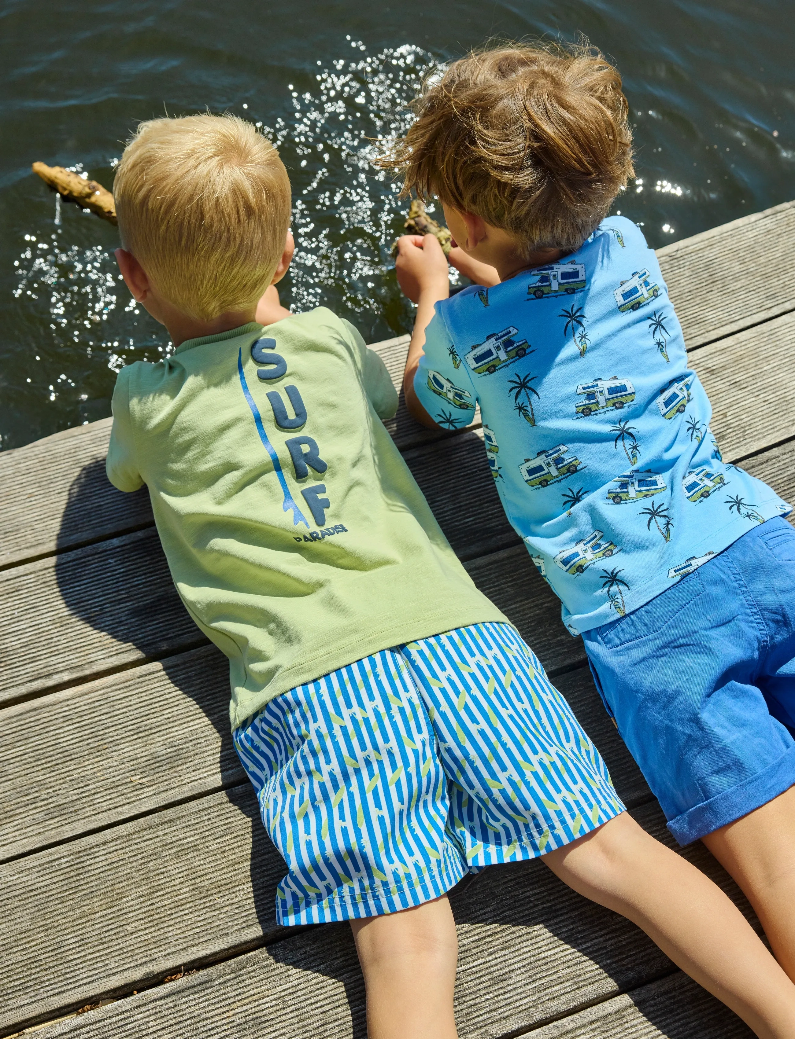 Minymo T-Shirt Ss Aop, 122, T-shirts, Blau - Short-sleeved, Kinder