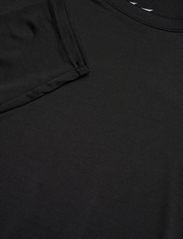 Mizuno - Impulse Core LS Tee - kortermede t-skjorter - black - 2