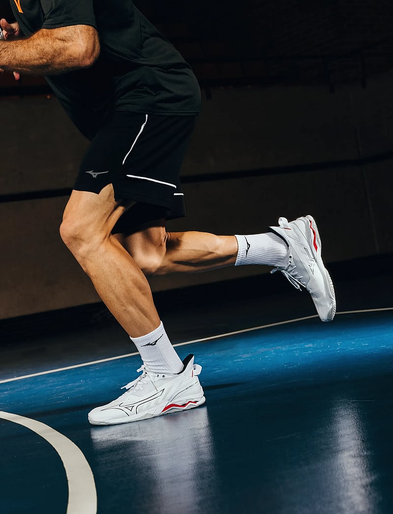 Mizuno - WAVE MIRAGE 5(U) - indoor sports shoes - white/black/fiery red - 0