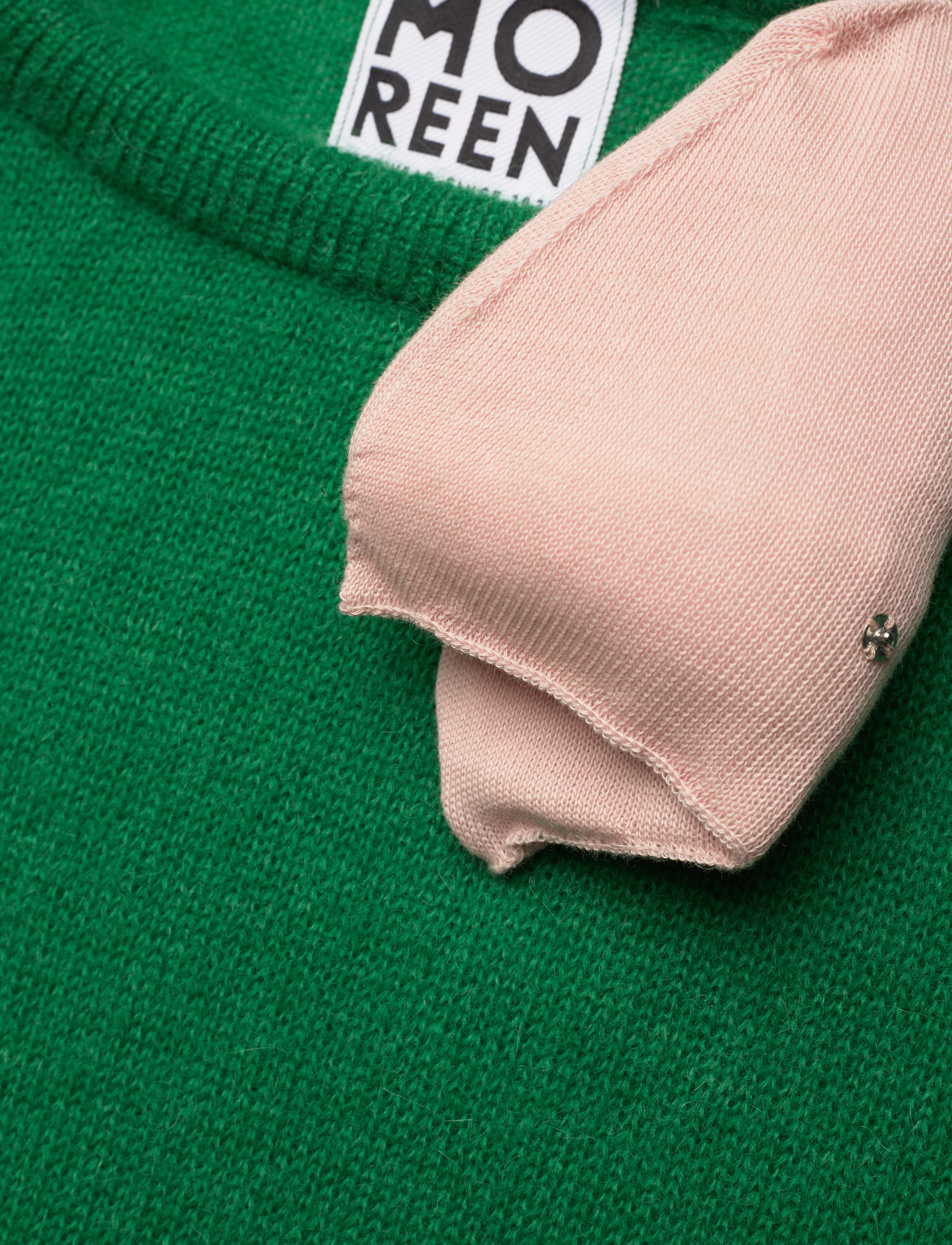 Mo Reen Cph - Flirting with Solid Shades - kermit - 2
