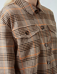 Modström - Jingle shirt - langærmede skjorter - camel check - 3