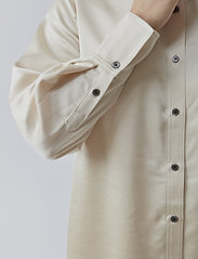Modström - PeppaMD shirt - marškiniai ilgomis rankovėmis - cream milk - 5
