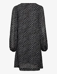 Modström - AriellaMD print dress - kurze kleider - rainy zebra - 1
