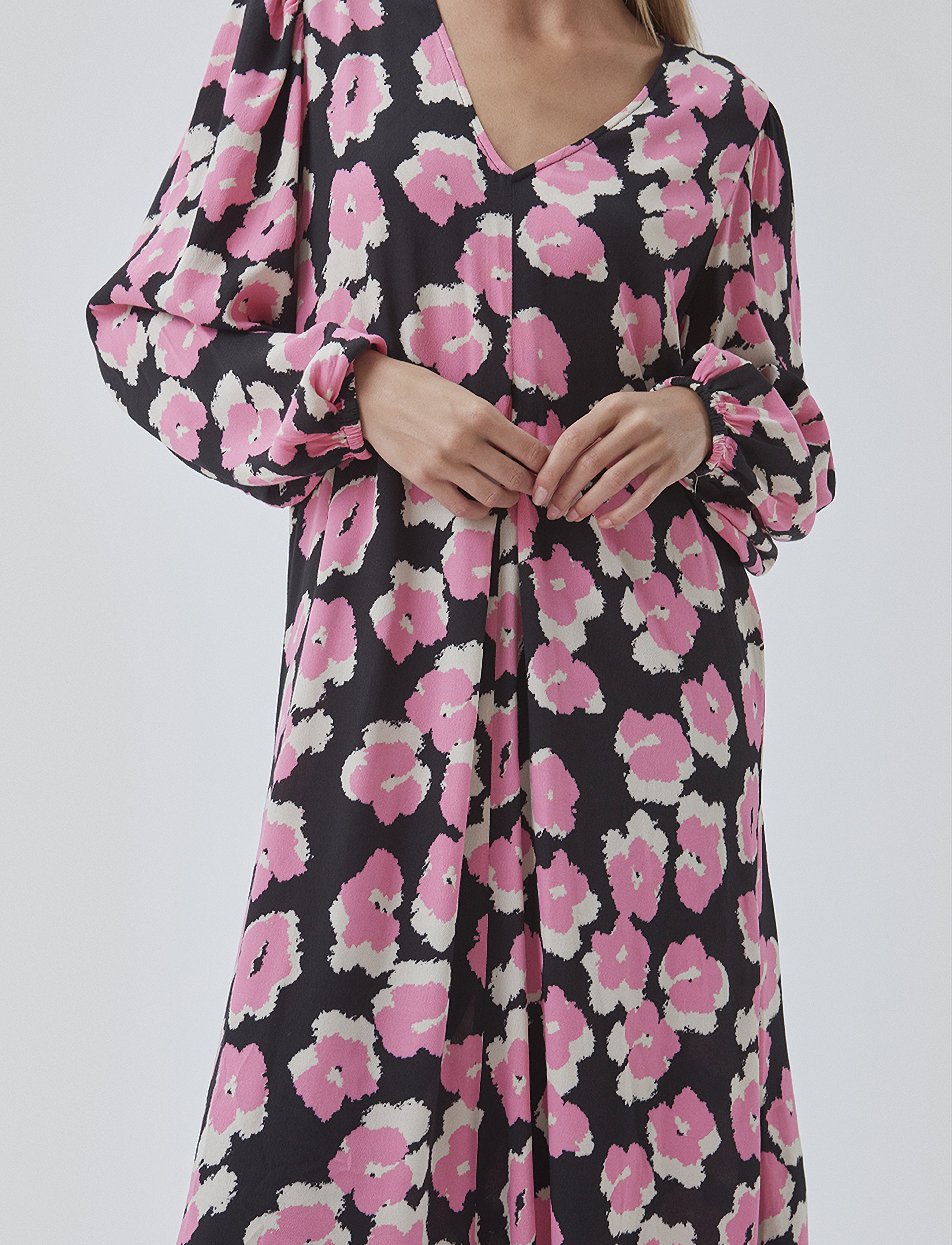 Modström - BibbieMD print dress - midi-kleider - cosmos fleur - 3