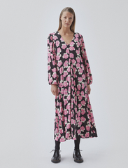 Modström - BibbieMD print dress - maxi jurken - cosmos fleur - 2