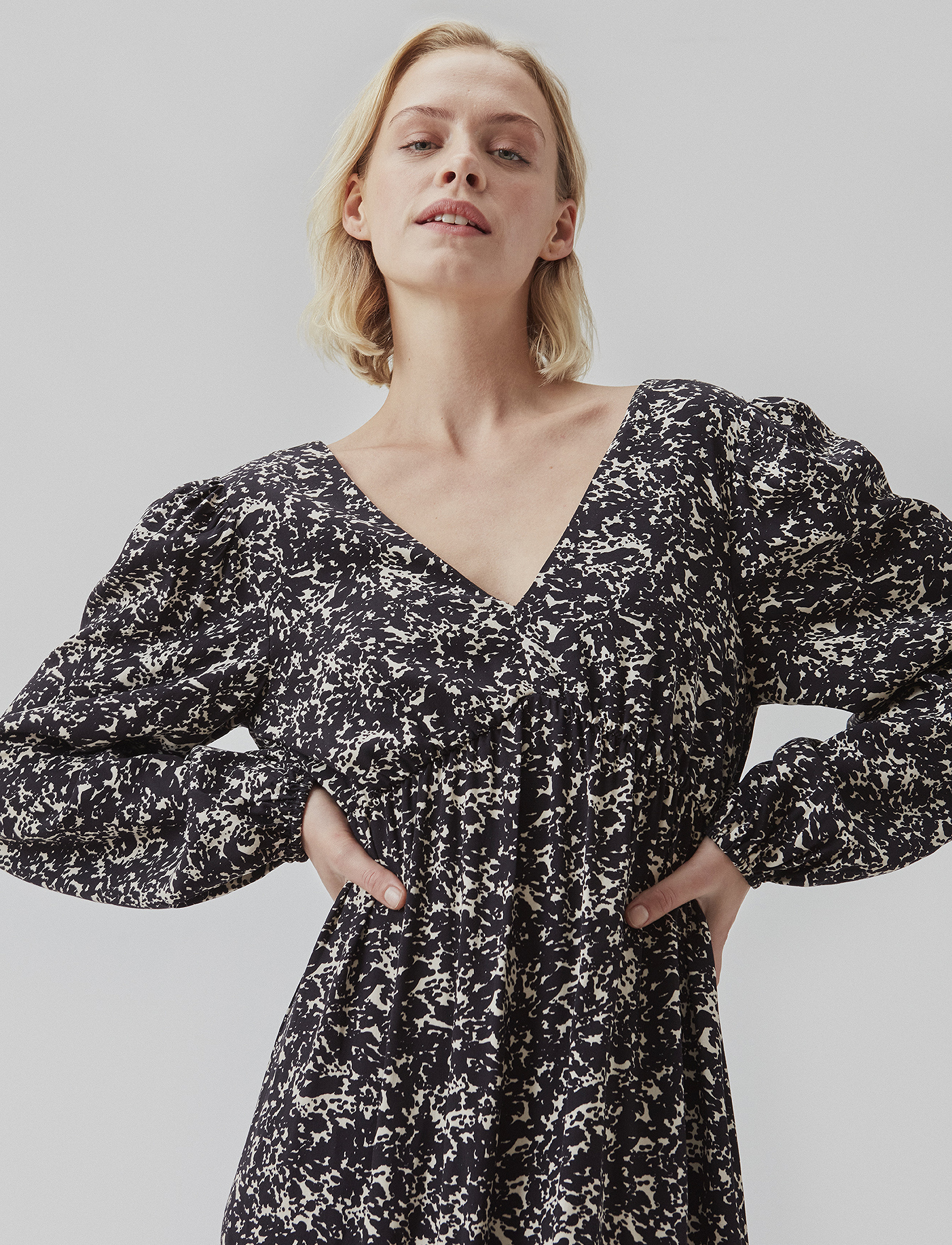 Modström - CelineMD print dress - midikleidid - summer sand splash - 3