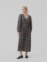 Modström - CelineMD print dress - midi kjoler - summer sand splash - 2