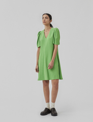 Modström - CorbaMD dress - t-skjortekjoler - classic green - 2