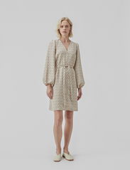 Modström - ChrissyMD print dress - skjortekjoler - sorbet twirll - 2