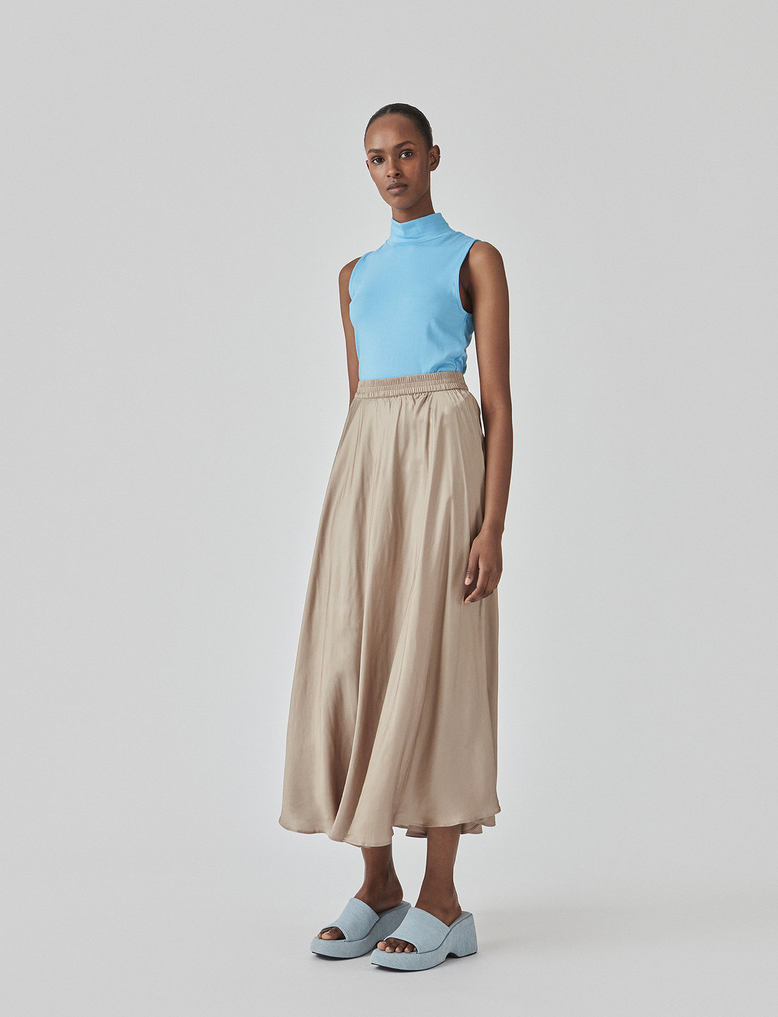 Gray top skirt online