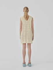 Modström - DorothyMD dress - knitted dresses - pale sun - 3