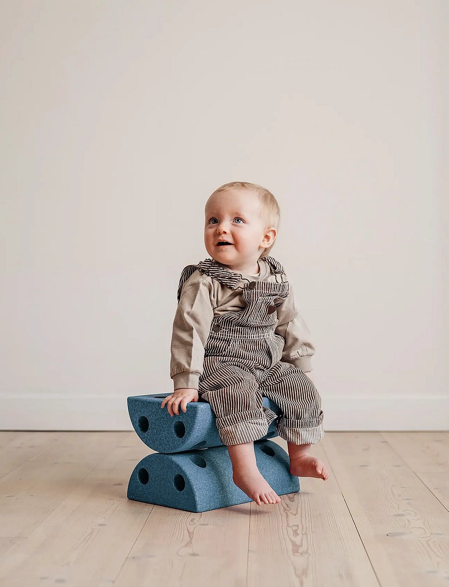 MODU - Kids Stool - barn - deep blue / sky blue - 2