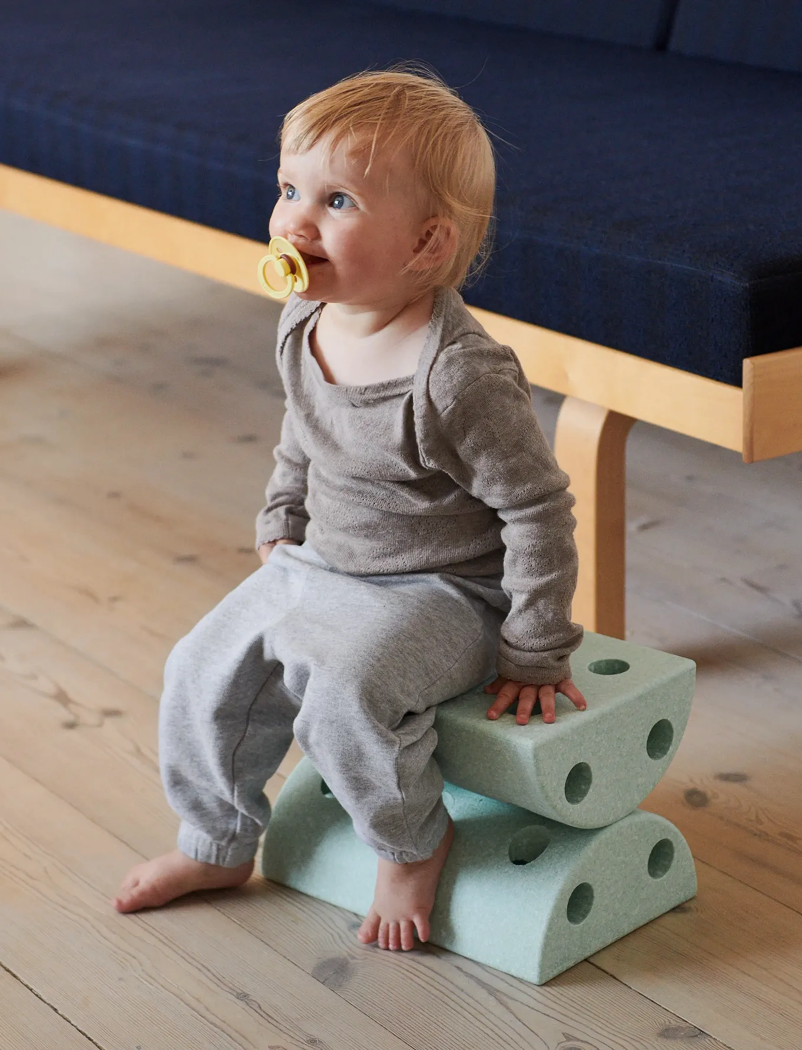 MODU - Kids Stool - motorikleksaker - ocean mint / forest green - 3