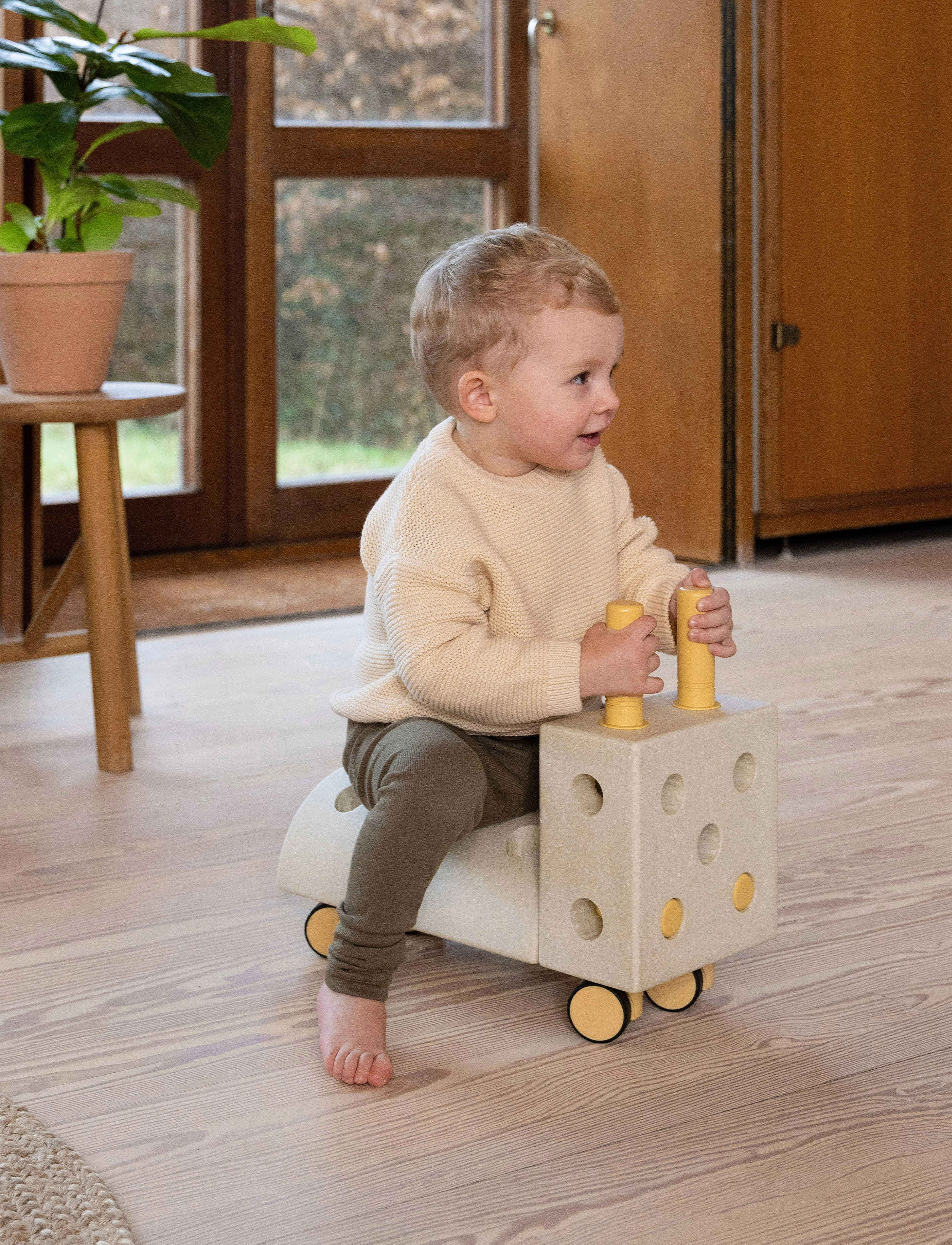 MODU - Tiny ride - gåbilar - sand grey / honey yellow - 3