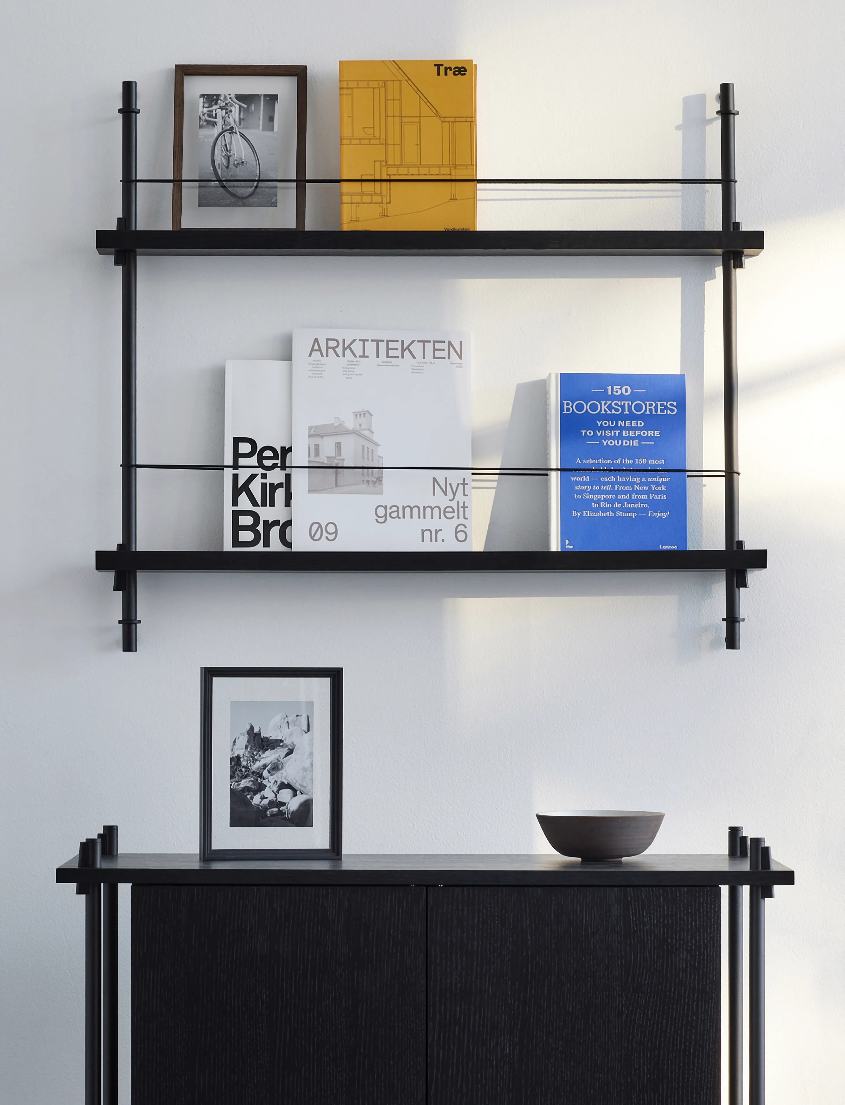 MOEBE - Box set, Magazine Shelving MS.65.1, Black shelves, Stainless Steel legs (FSC MIX CREDIT) - magazine holder - black - 3