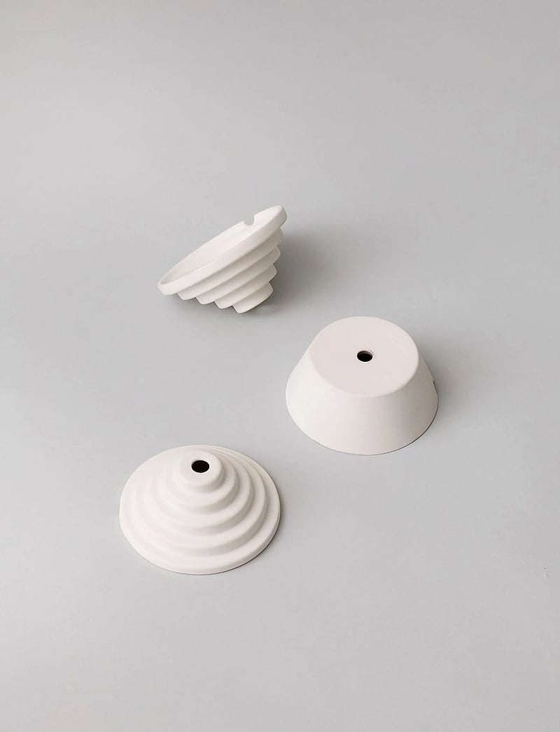 MOEBE - Ceramic Ceiling Rose, Stairs, White - valgustustarvikud - white - 2