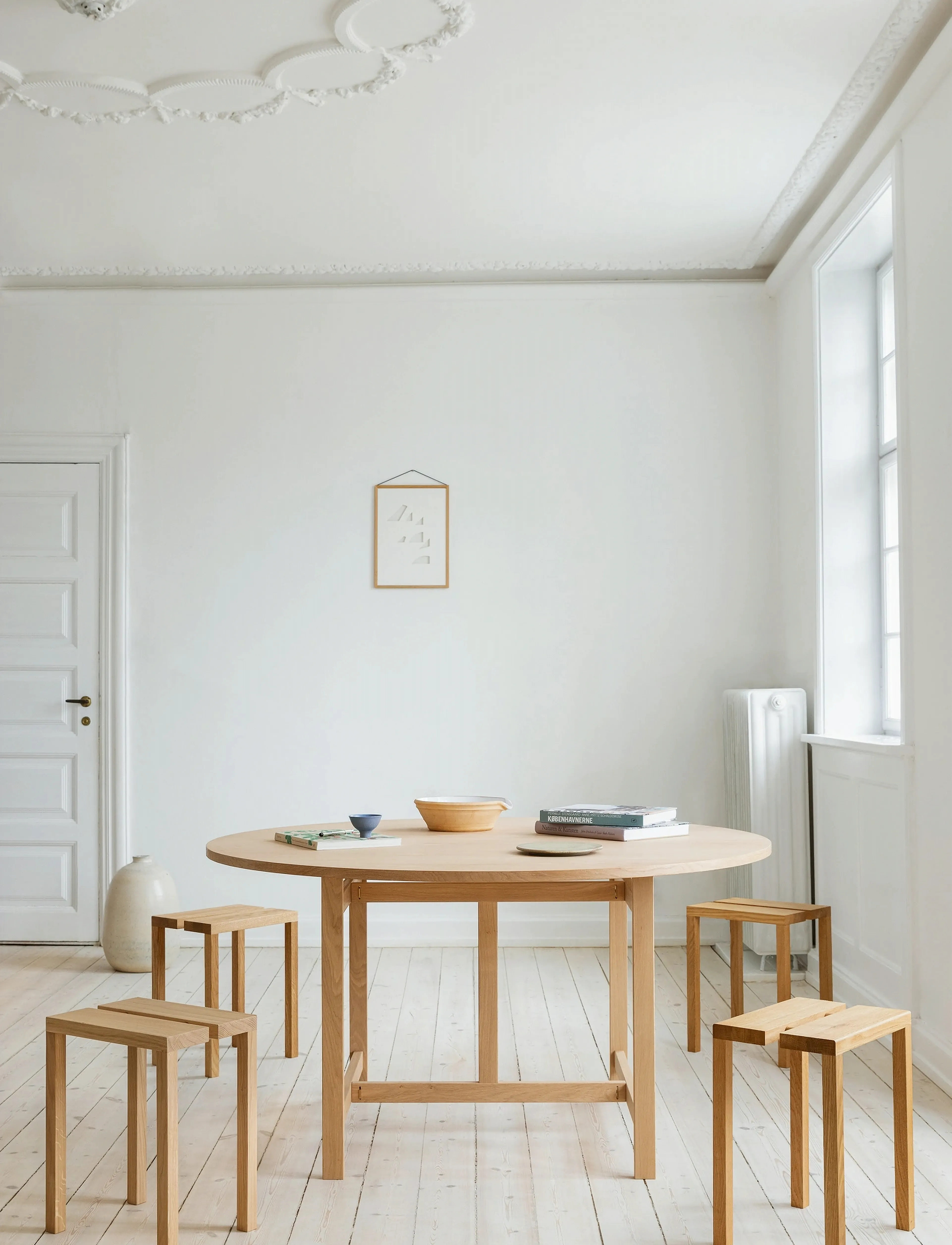 MOEBE Peg, Stool, Oak (Fsc 100%), One Size, Chairs & Stools - Benches, Homeware