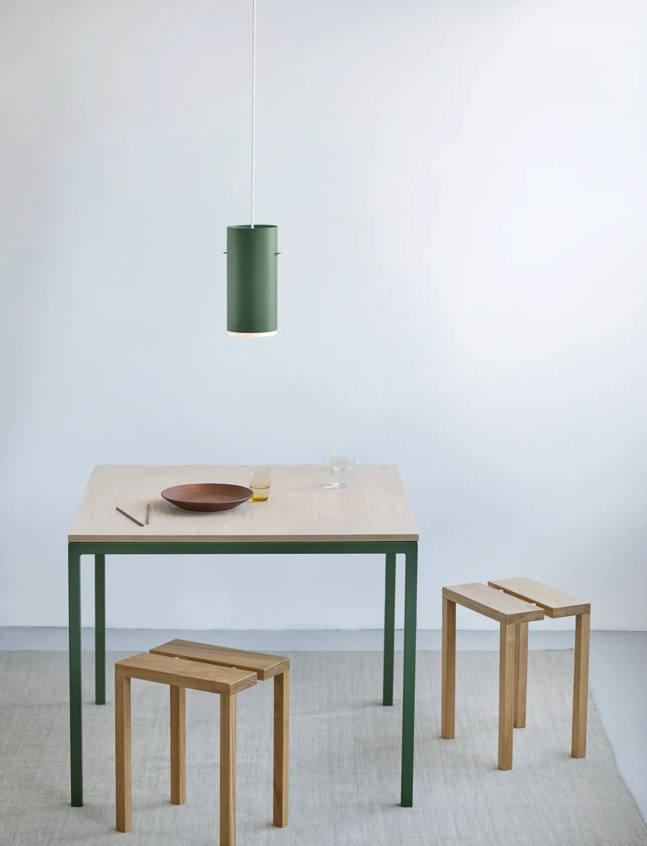 MOEBE Tube Pendant, Pine Green, Large, 14X8 cm, Ceiling Lamps, Grün - Pendant Homeware