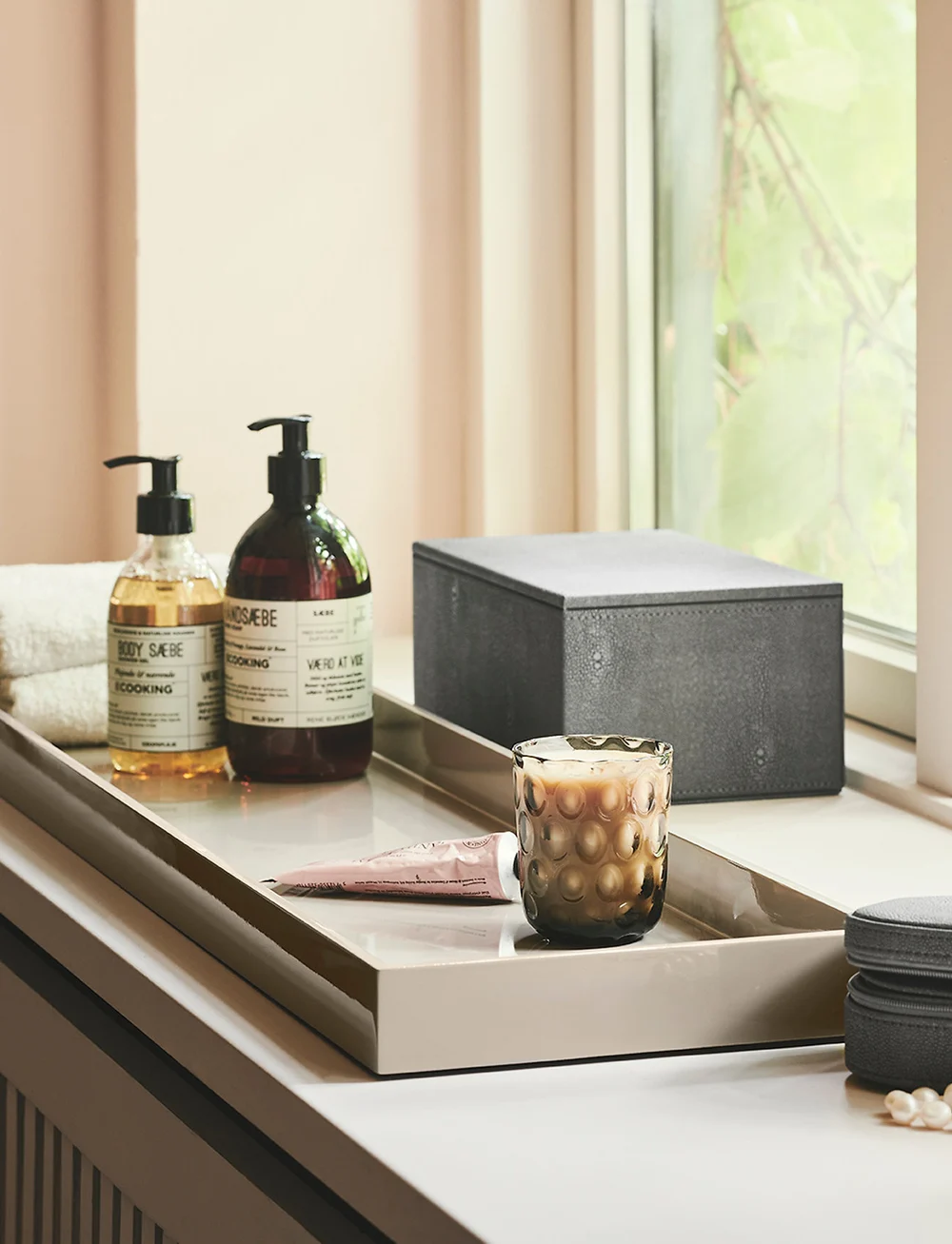 Mojoo - Sting Jewellery Box - schmuckschatullen - antracit - 0