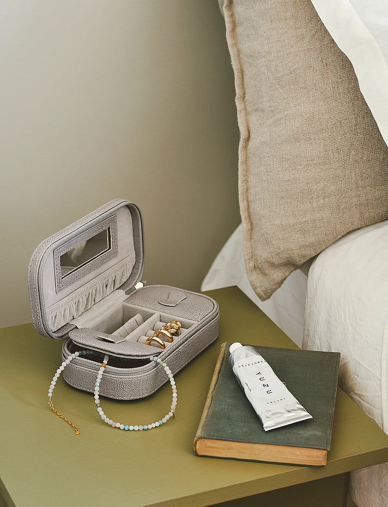 Mojoo - Sting Jewellery Clutch - schmuckschatullen - fawn - 0