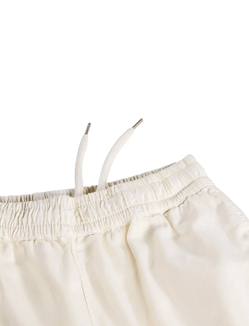 Molo - Arrow - casual shorts - summer sand - 2