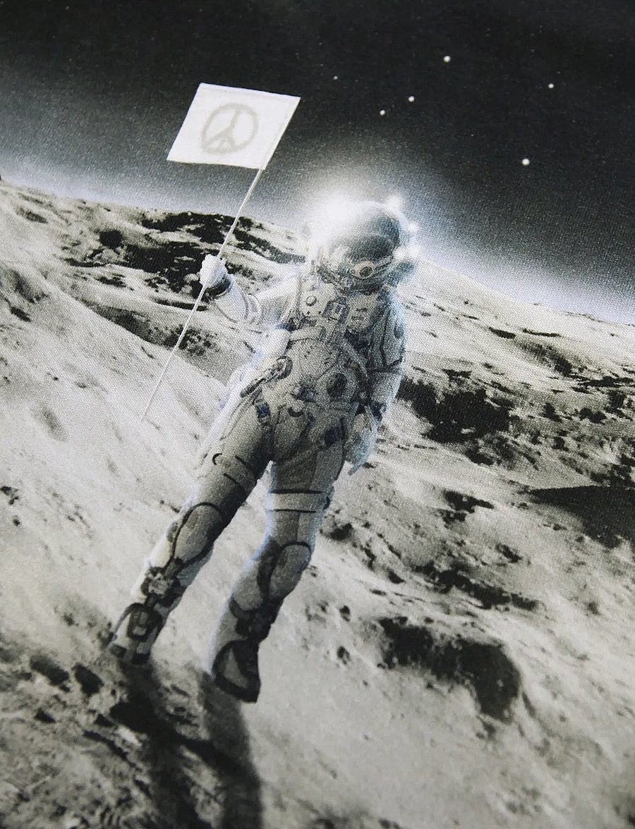 Molo - Riley - t-shirts - moon traveller - 2