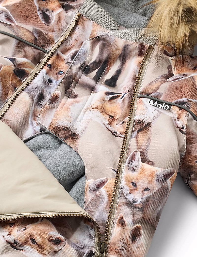 Molo - Pyxis Fur - shop efter alder - playing foxes - 4