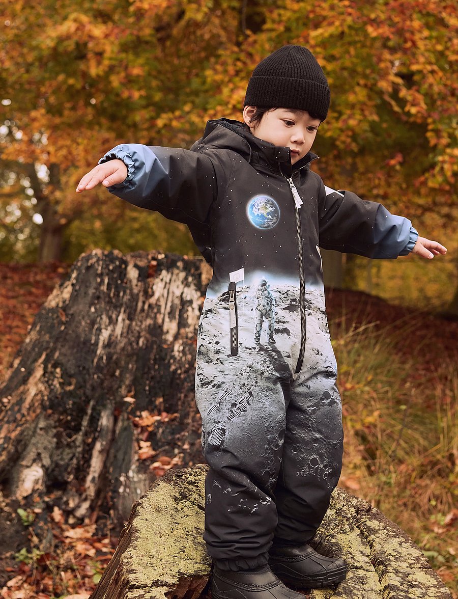 Molo - Polar - snowsuit - on the moon - 0