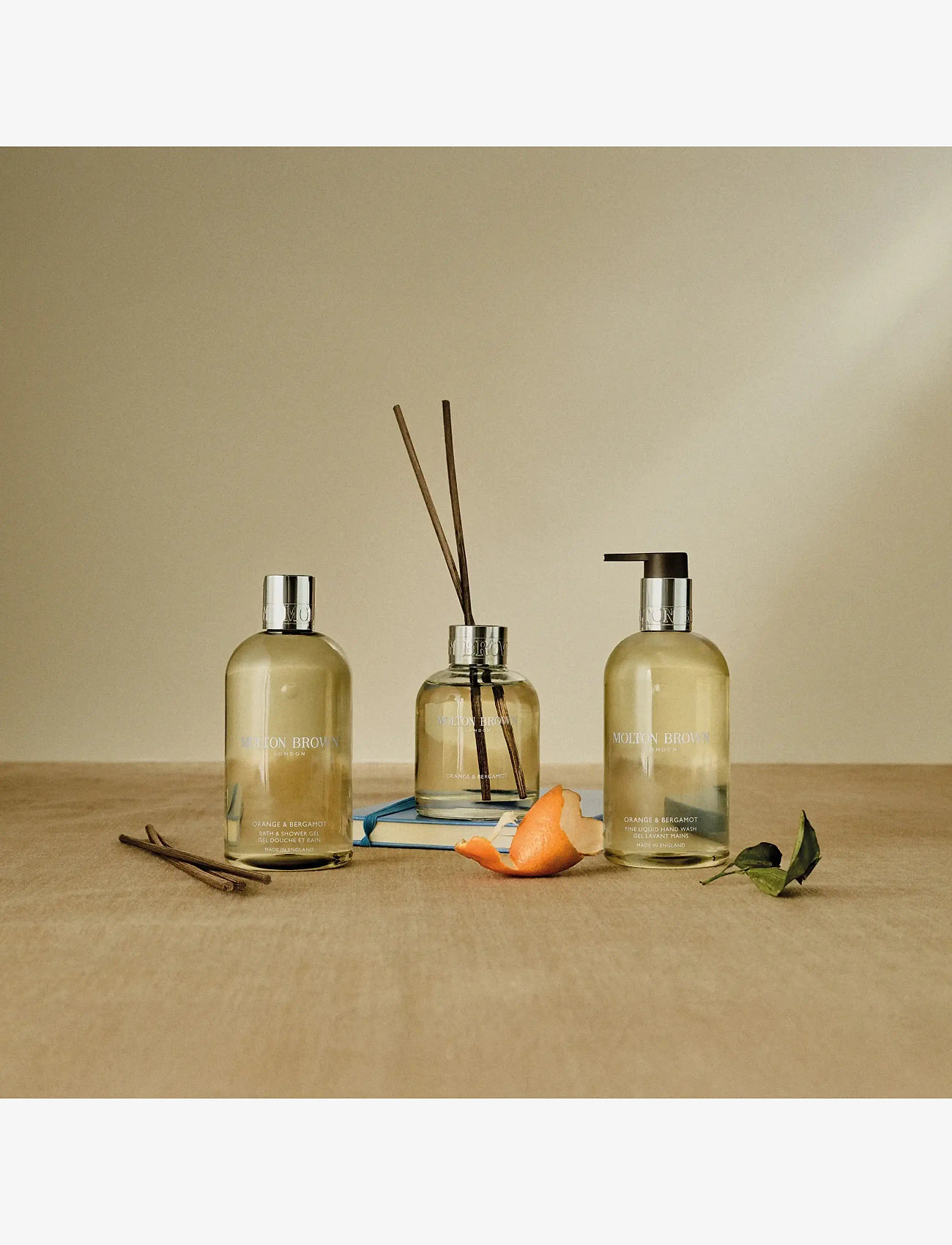Molton Brown - Orange & Bergamot Fine Liquid Hand Wash - fljótandi sápa - clear - 5