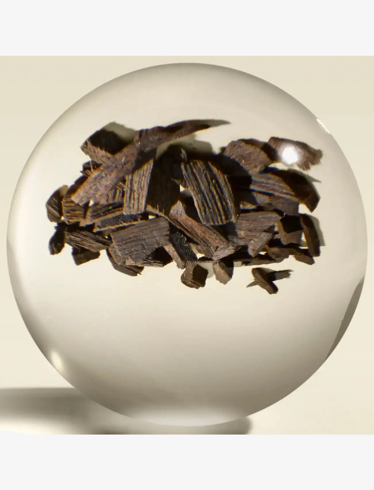 Molton Brown - Mesmerising Oudh Accord & Gold Fine Liquid Hand Wash - shower gel - clear - 4