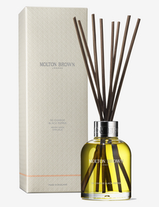 Re-Charge Black Pepper Aroma Reeds 150 ml, Molton Brown