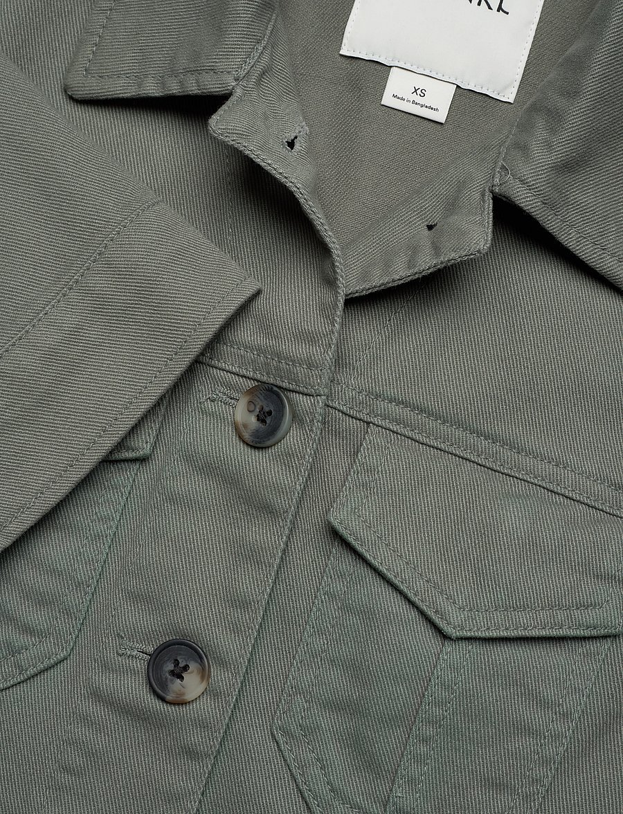 Monki - Cropped Twill Jacket - green - 2
