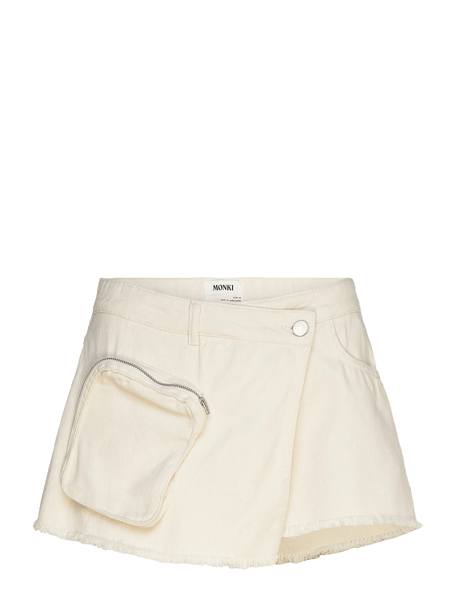 Monki - Asymmetric Cotton Twill Wrap Skort - kurze röcke - white light - 0