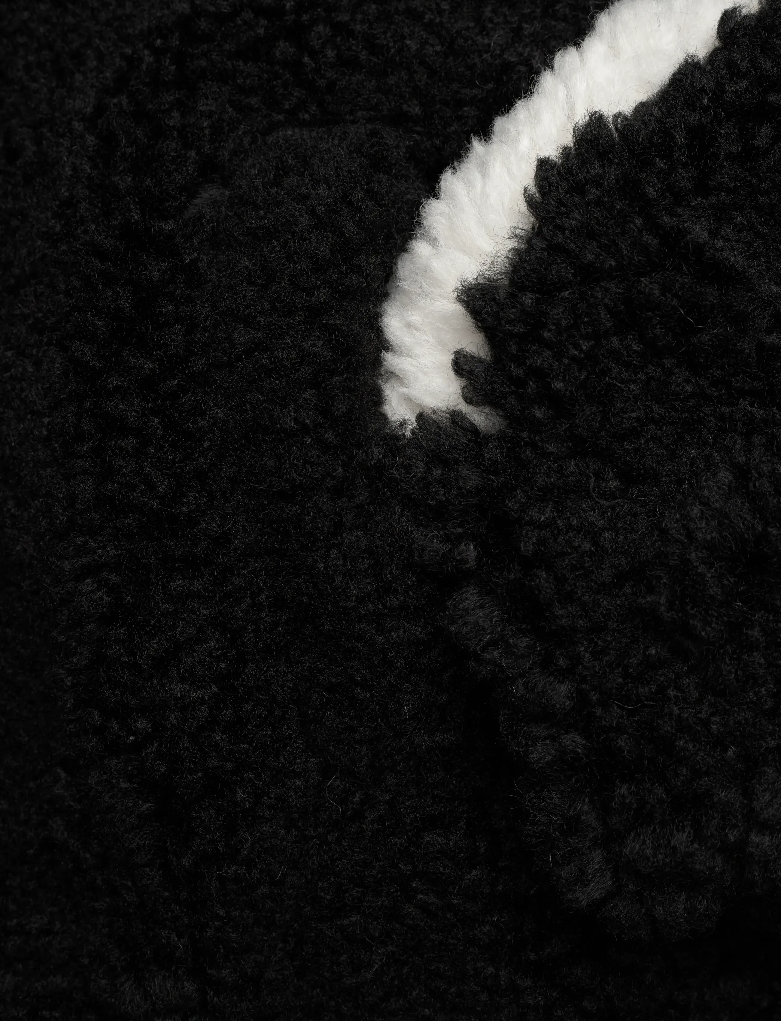 Monki - Knitted Hoodie - kapuutsiga dressipluusid - black dark - 3