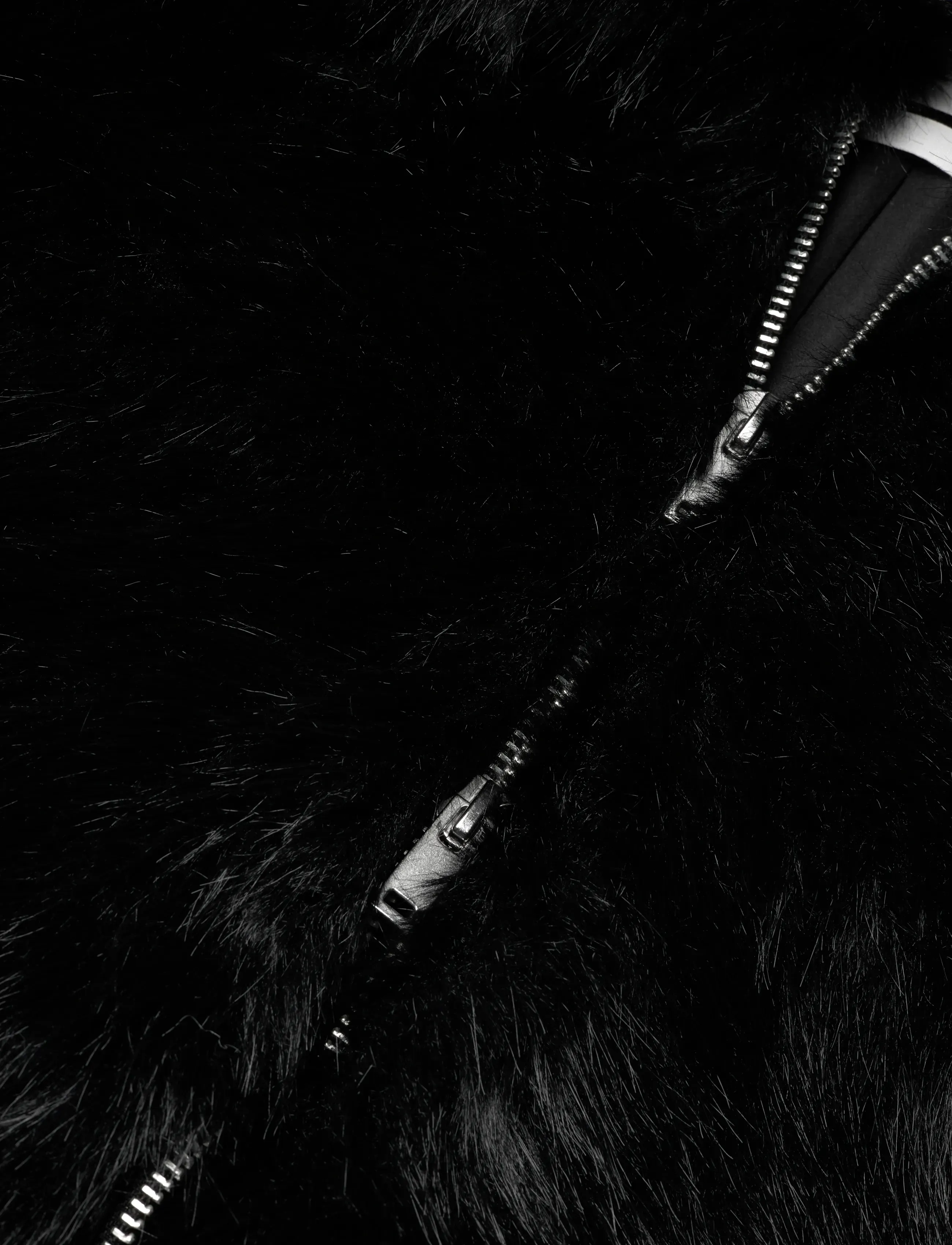 Monki - Chunky zip faux fur jacket - faux fur - black dark - 4