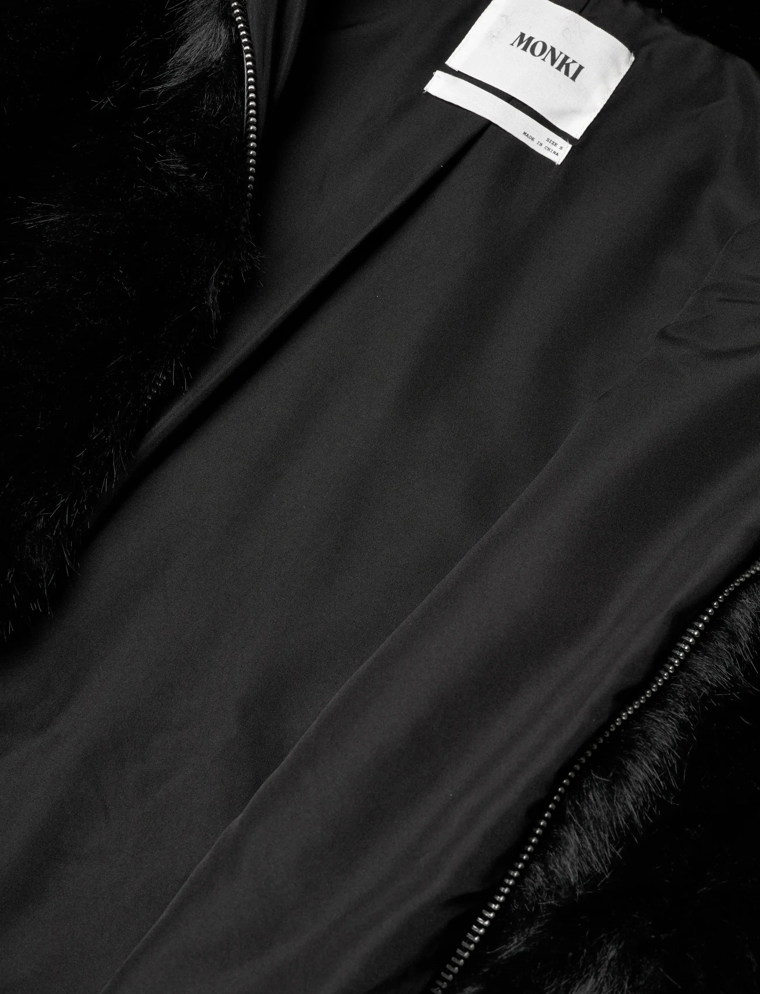 Monki - Chunky zip faux fur jacket - faux fur - black dark - 5
