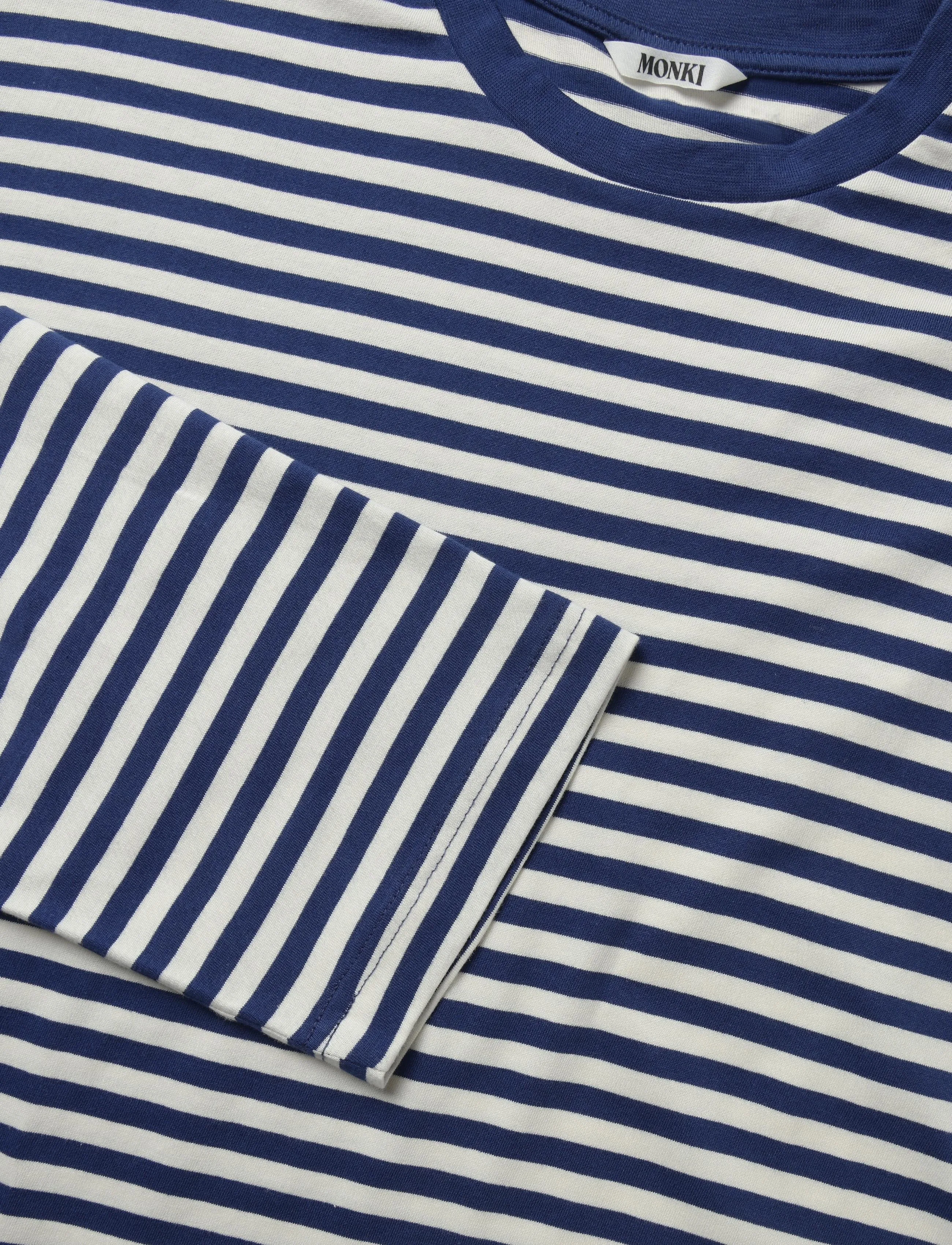 Monki - Long-Sleeved Cotton T-shirt - langærmede toppe - blue dark - 2