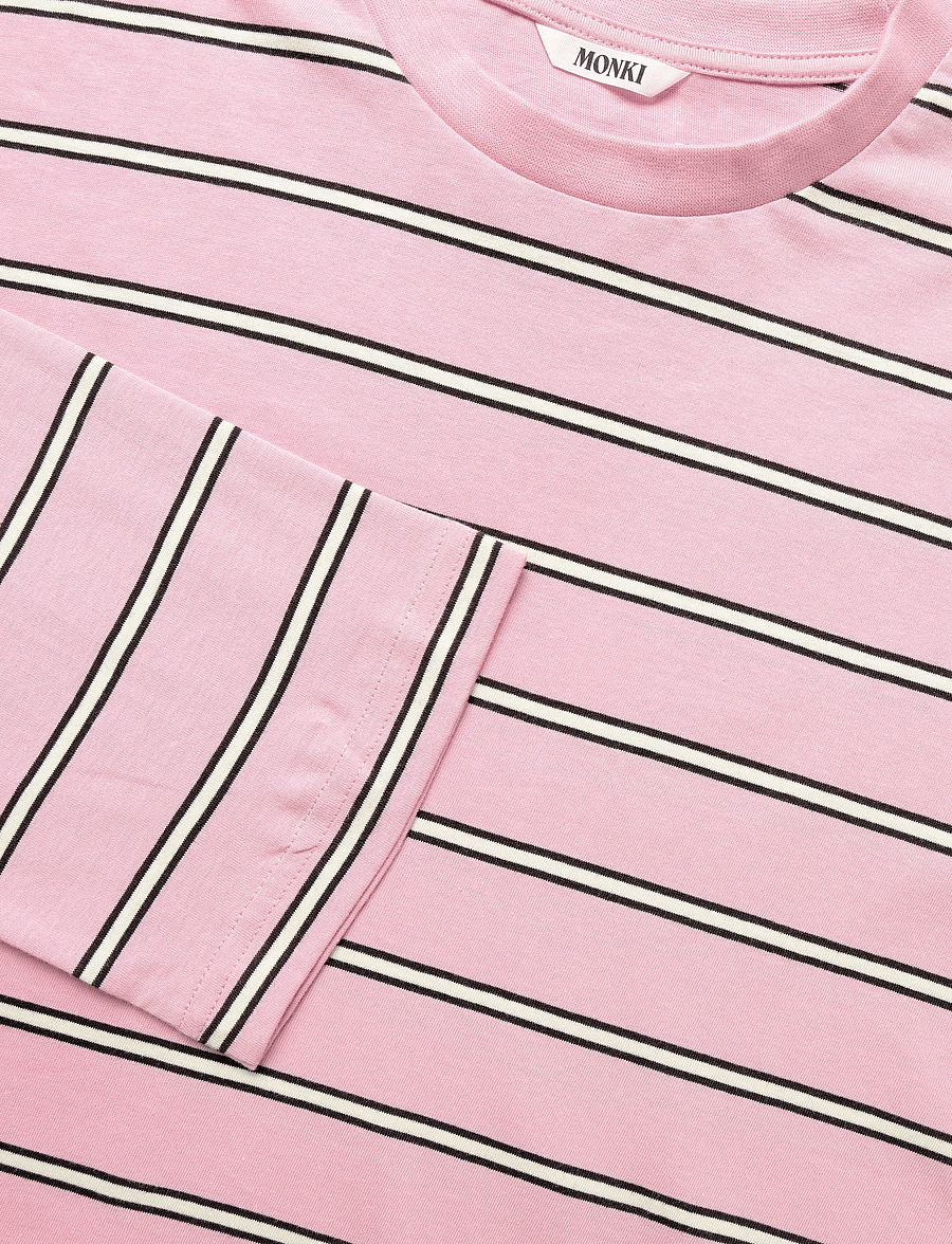 Monki - Long-Sleeved Cotton T-shirt - långärmade toppar - pink light - 2