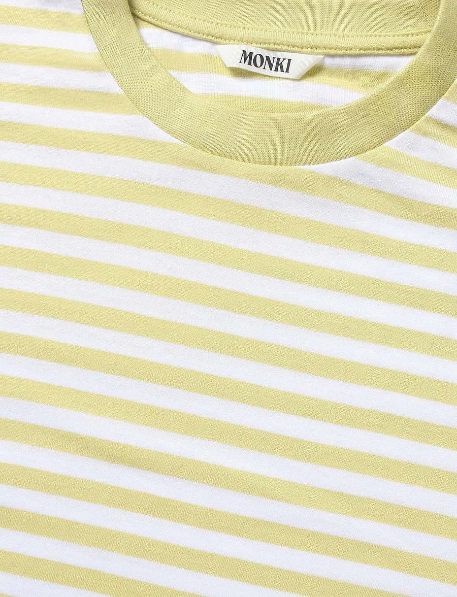 Monki - Long-Sleeved Cotton T-shirt - langærmede toppe - yellow dusty light - 2