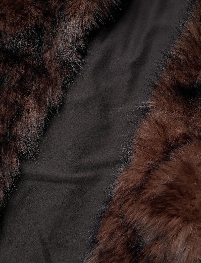 Monki - Faux Fur Jacket - faux fur jakker - brown dark - 4