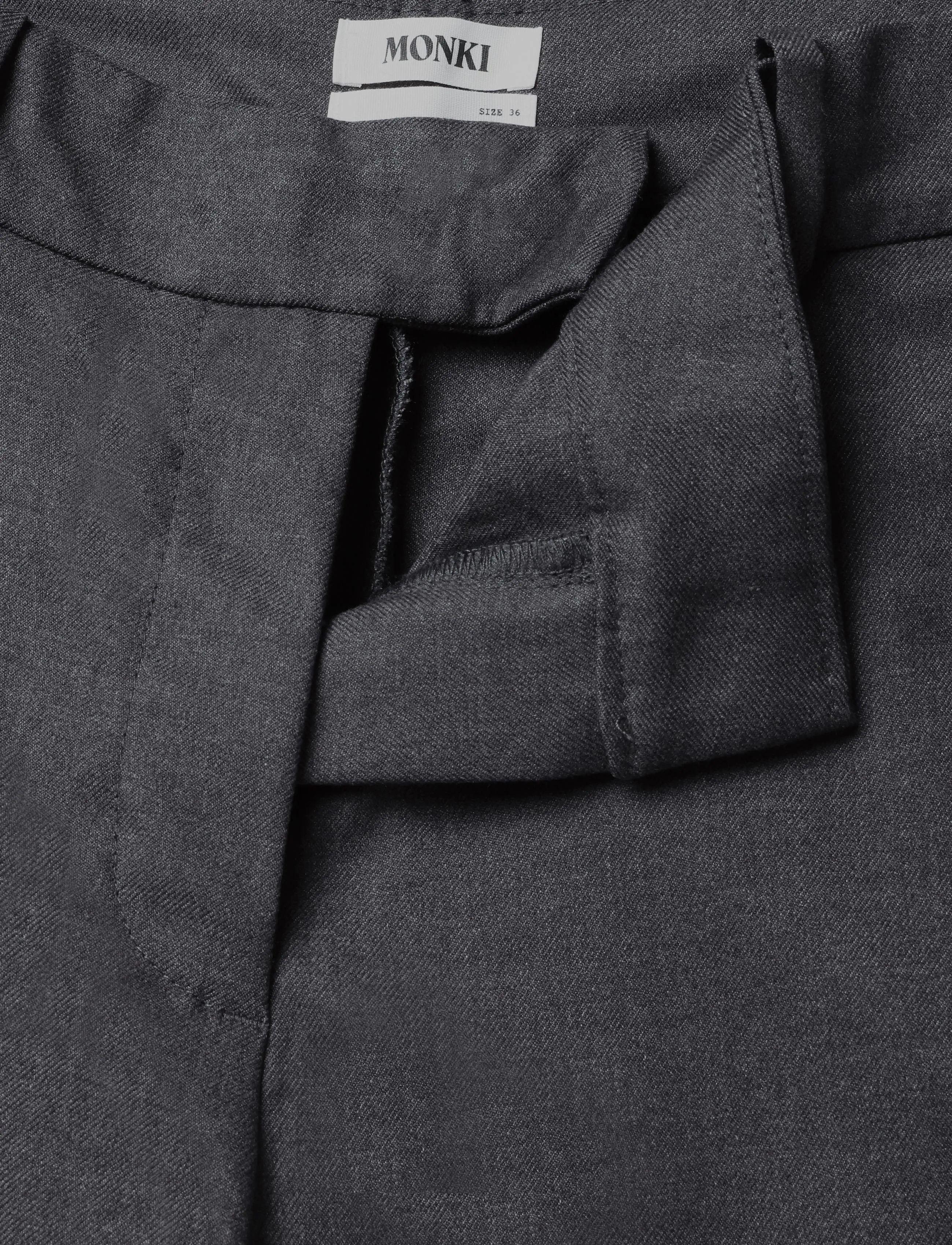 Monki - Low Rise Suiting Trousers - tailored trousers - grey dark - 3