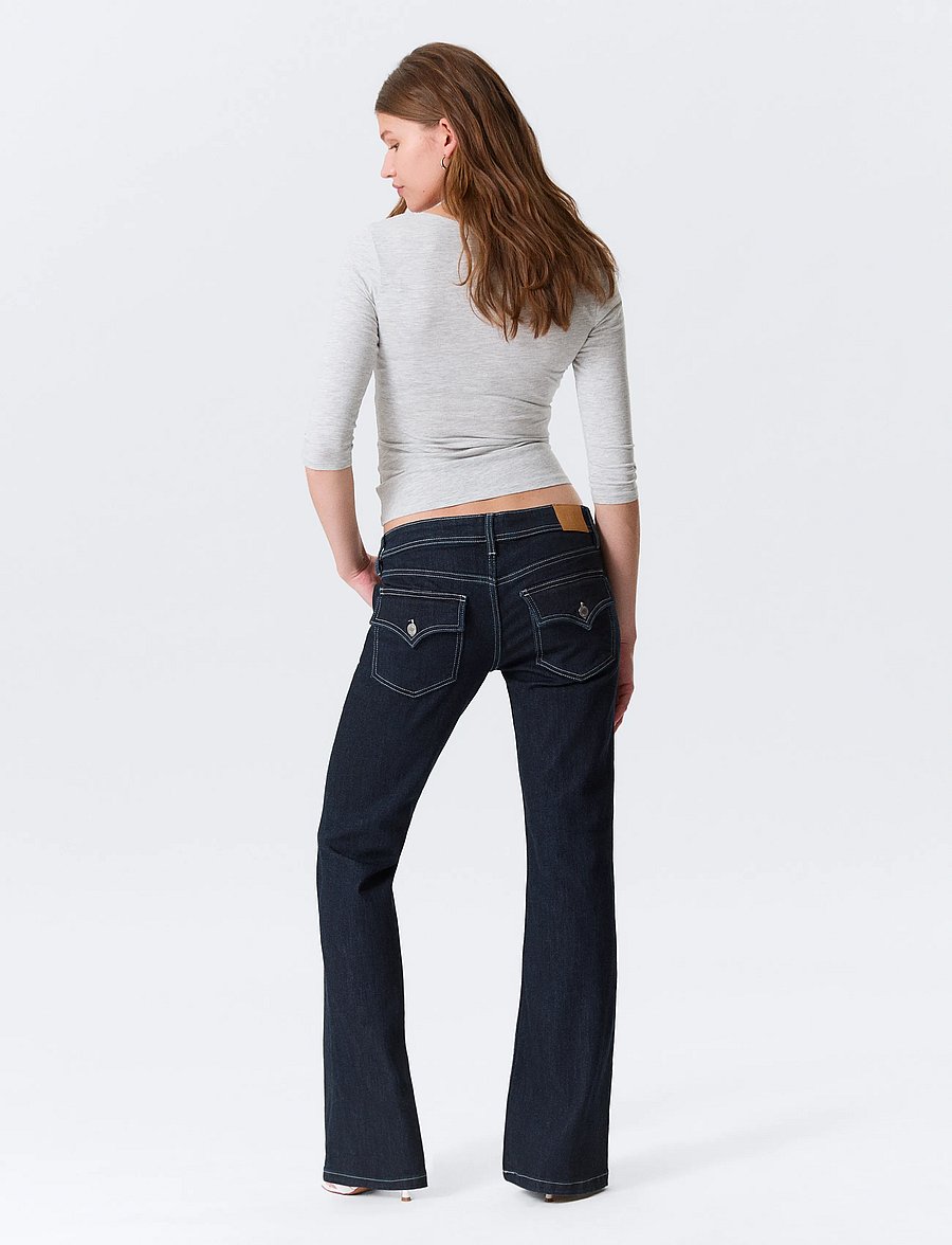 Monki - Low Rise Slim Flared Leg Jeans - dzwony dżinsy - denim blue dark - 4