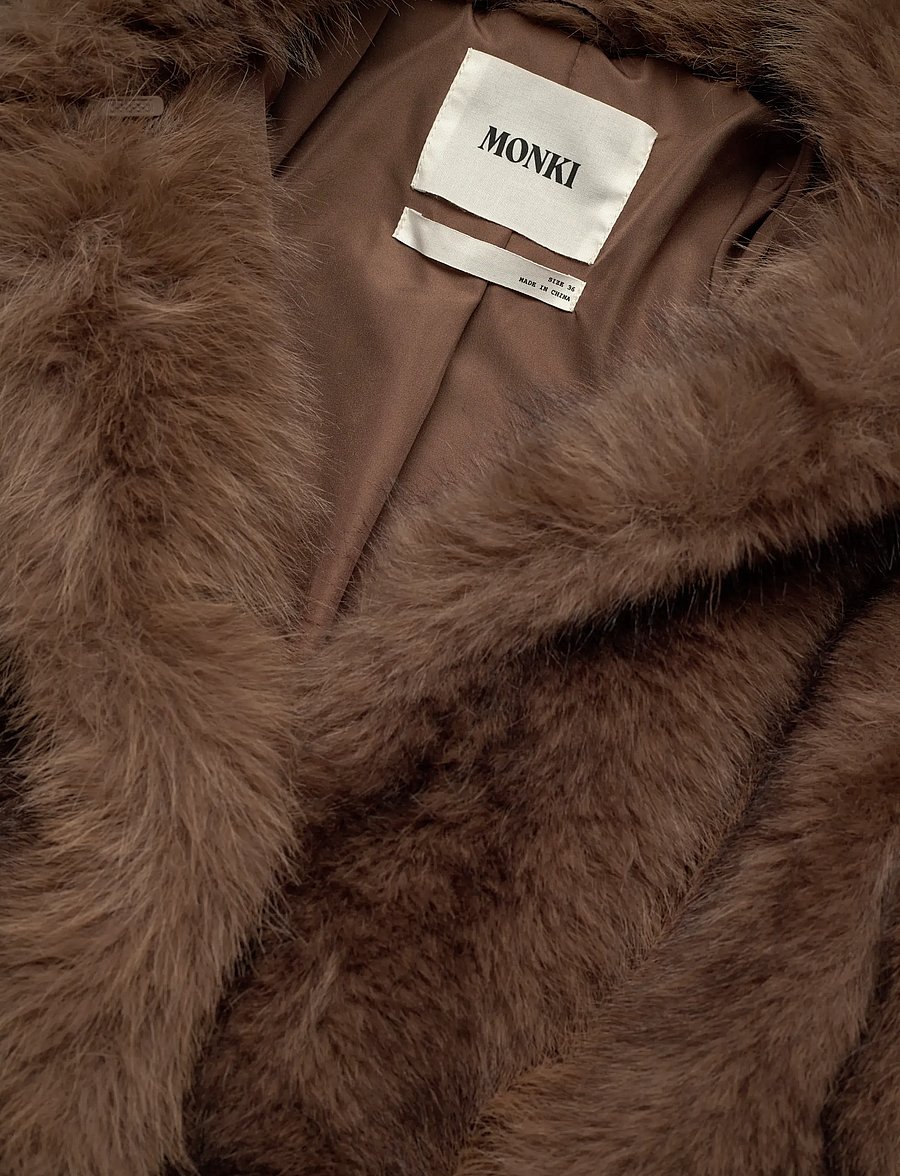 Monki - Faux Fur Peplum Jacket - kunstpelz - brown dark - 2