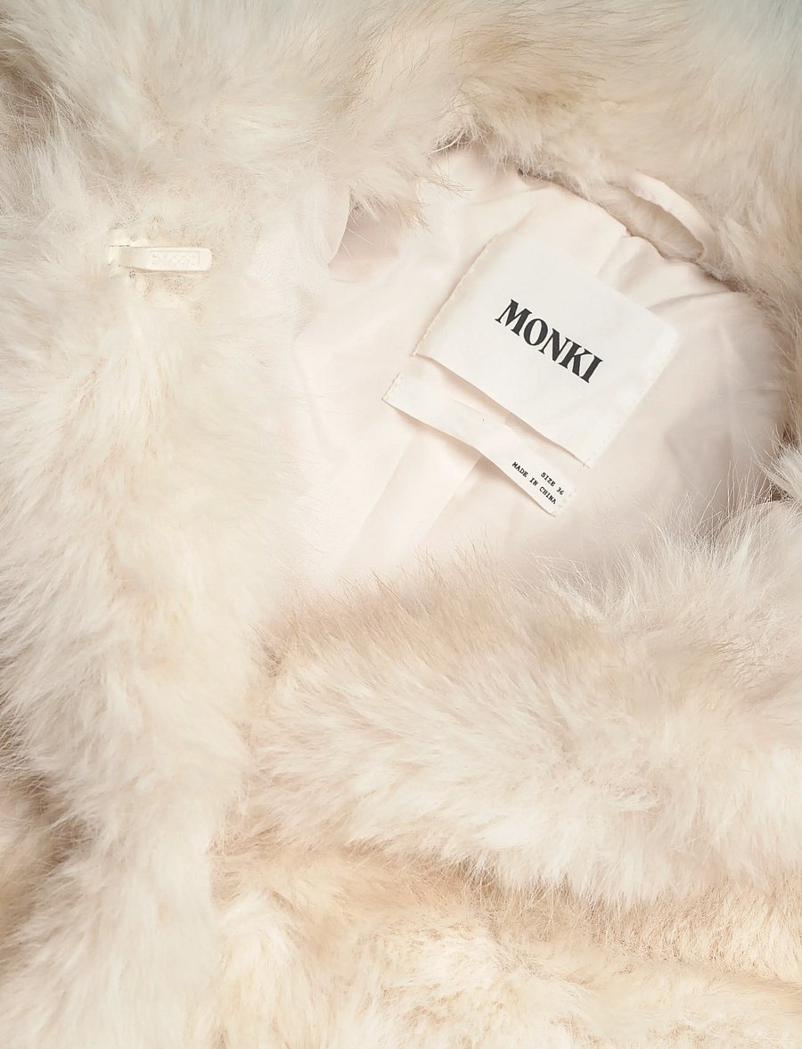 Monki - Faux Fur Peplum Jacket - faux fur - white light - 2