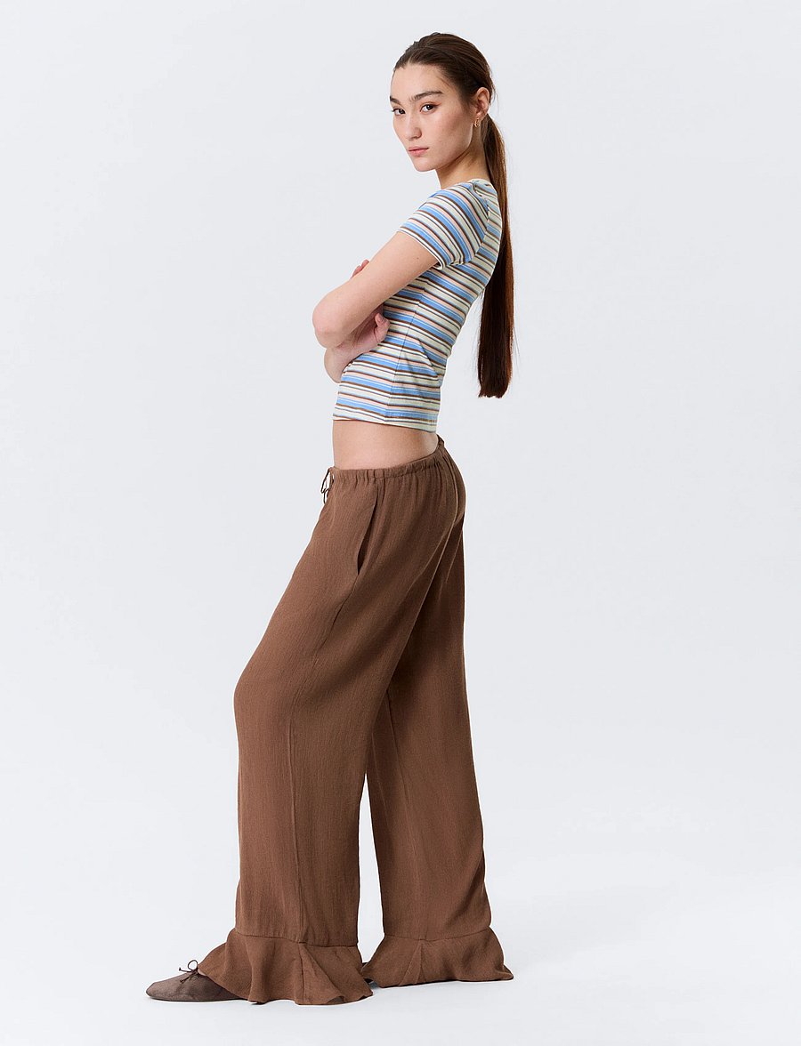 Monki - Mid Rise Loose Flounce Trousers - bikses ar platām starām - brown medium dusty - 4