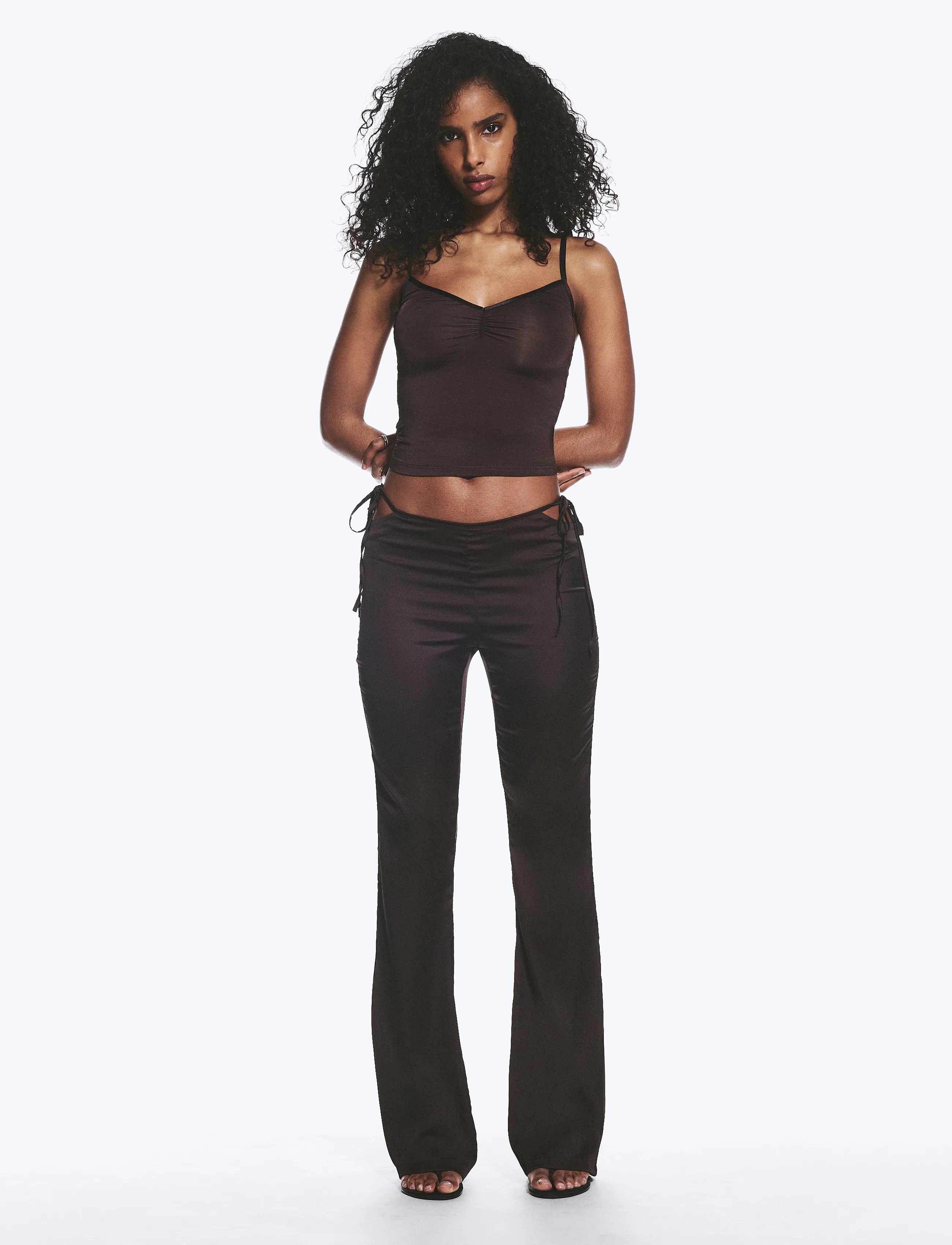 Monki Cut Out Flare Trousers, 44, Braun - Flared, Frauen