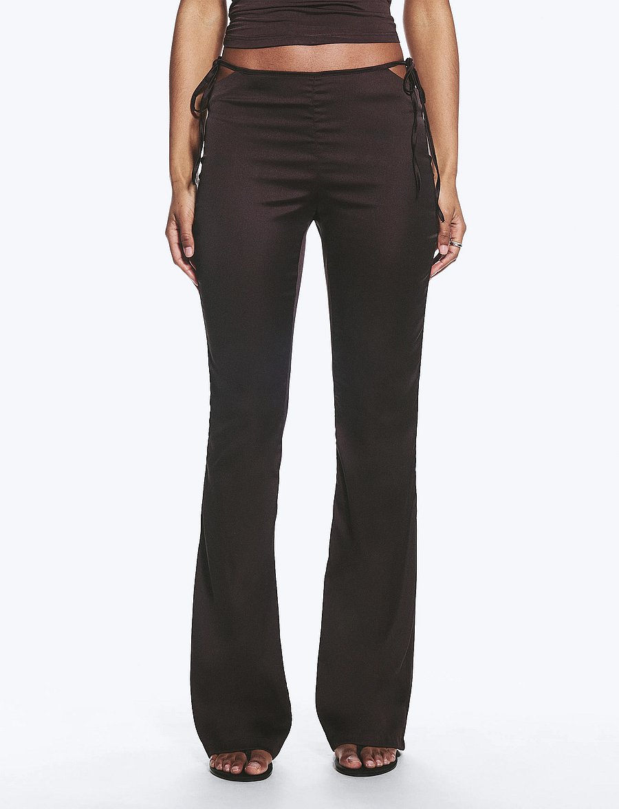 Monki - Cut Out Flare Trousers - flare bukser - brown dark - 5