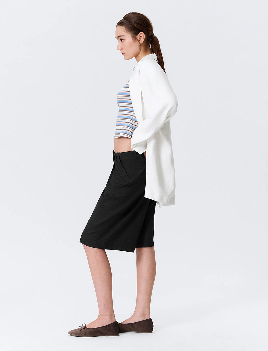 Monki - Wide jorts - bermudashorts - black dark - 4