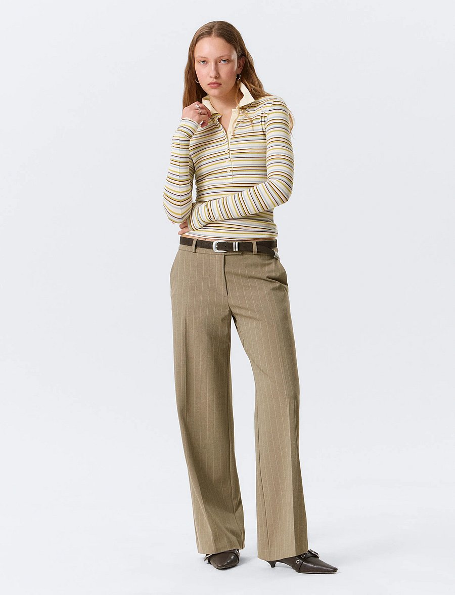 Monki - Long-Sleeved Fitted Polo Shirt - poloshirts - yellow dusty light - 2