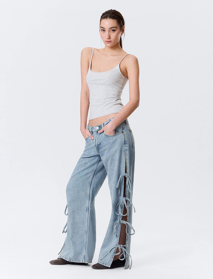 Monki - Imoo Low Rise Loose Wide Leg Bow Jeans - wide leg jeans - denim blue medium - 0